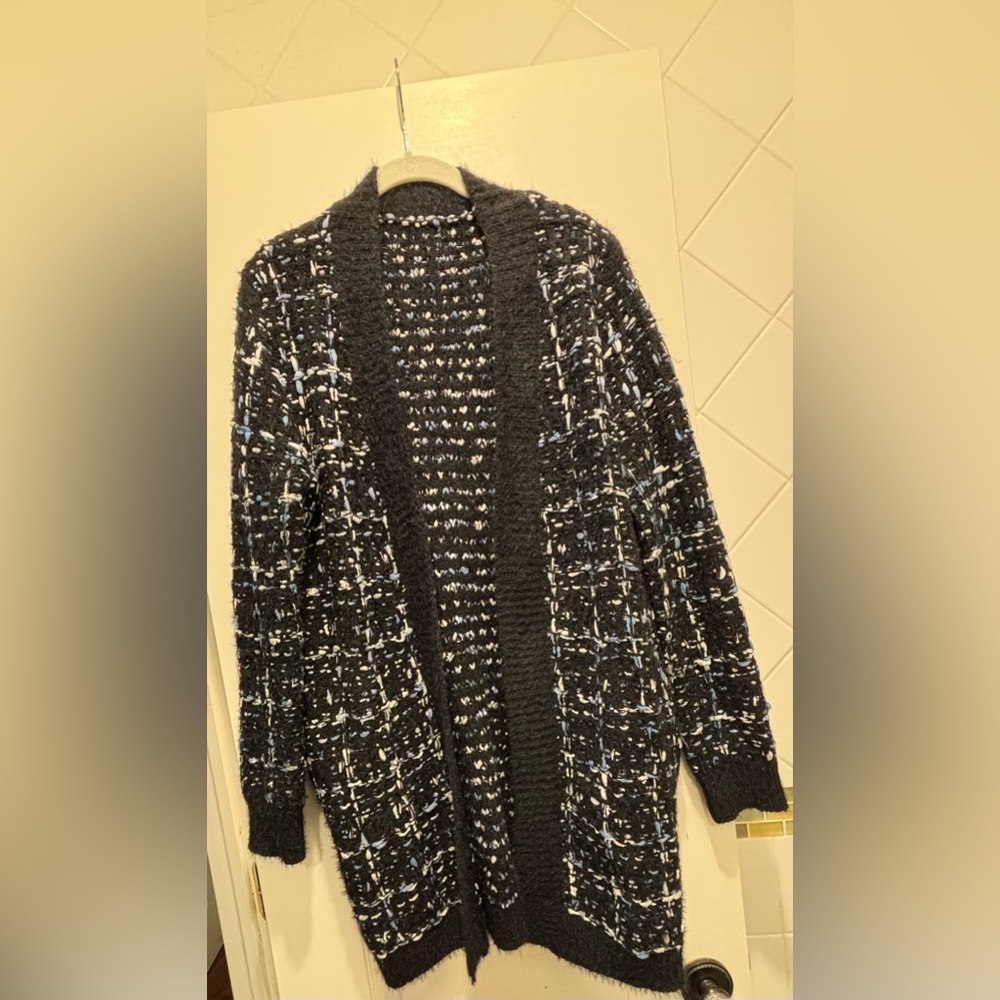 Women's Black, Blue and White Knit Sweater M/L